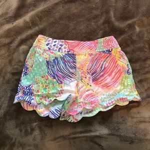 Lilly Pulitzer Scalloped Shorts Size Small